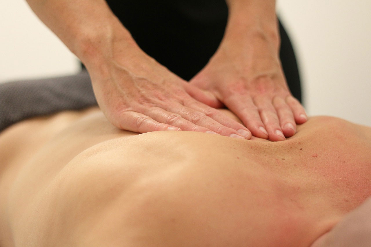 deep-tissue-massage-image-1